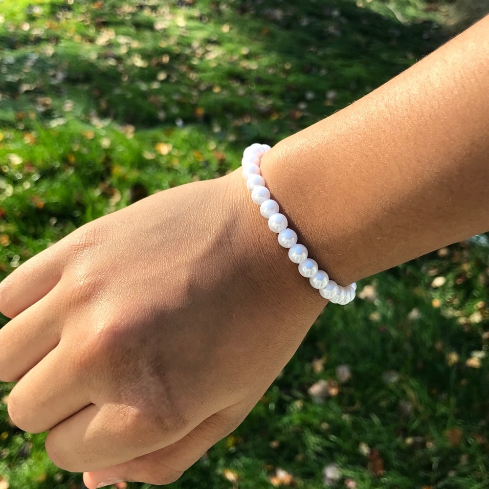 Pearl bracelet